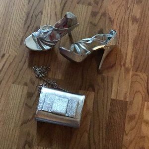 NWT. Fioni NIGHT shoes and matching purse